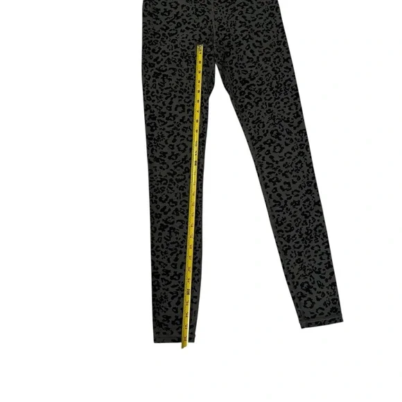 Athleta Black and Gray Animal Print Leggings Women’s Size Small - Picture 4 of 8
